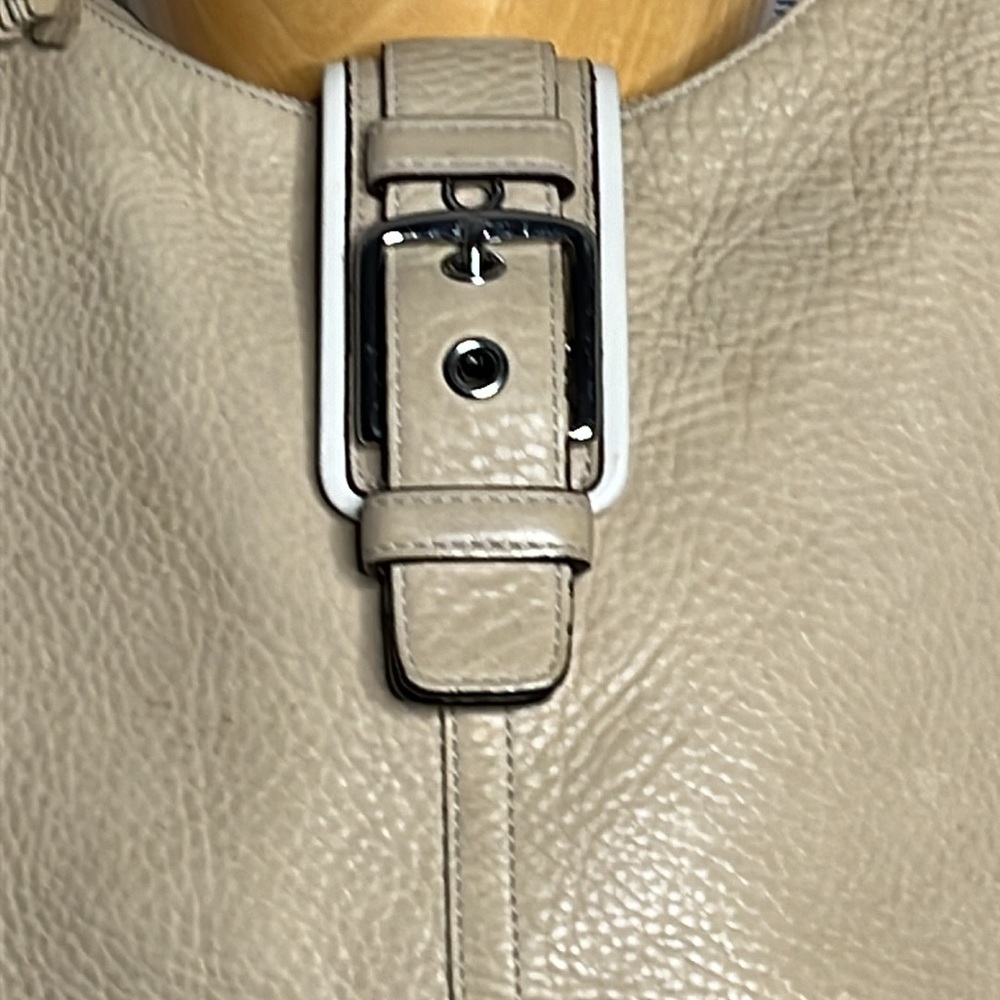 Coach Hampton cream pebble leather shoulder bag Y2K - Picture 2 of 13
